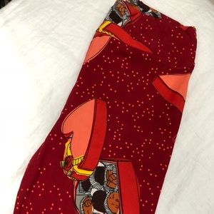 LulaRoe Valentine Candy Leggings OS